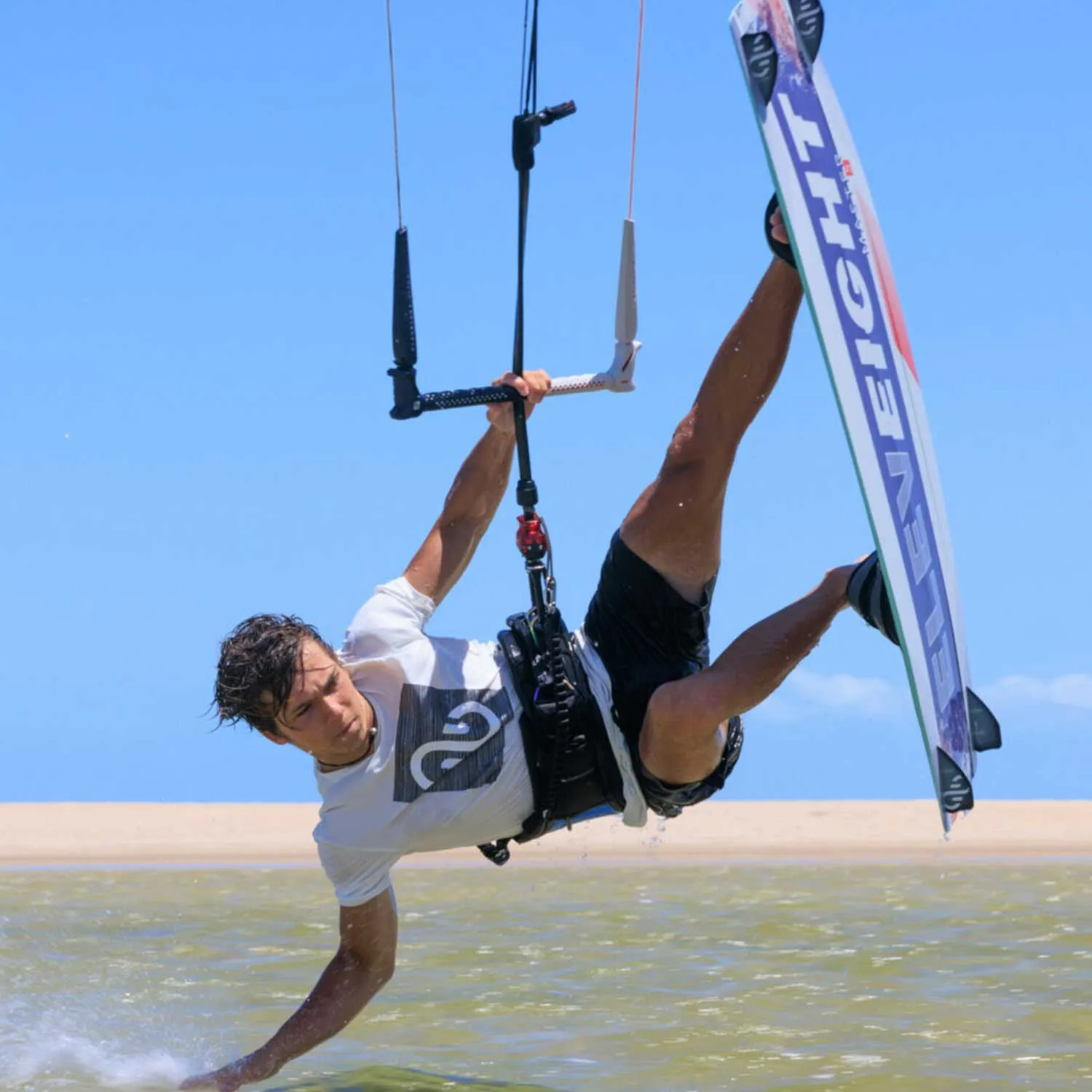 2025 Eleveight Master S V4 Kiteboard