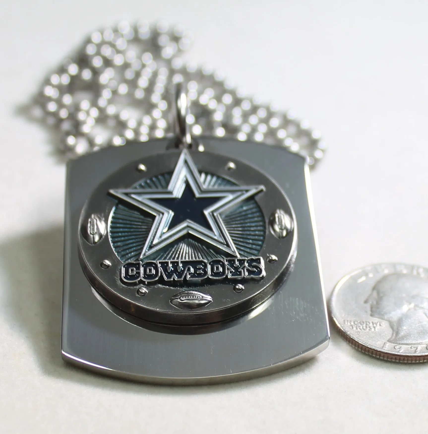 DALLAS COWBOYS NFL X LARGE PENDANT ON THICK STAINLESS STEEL DOG TAG
