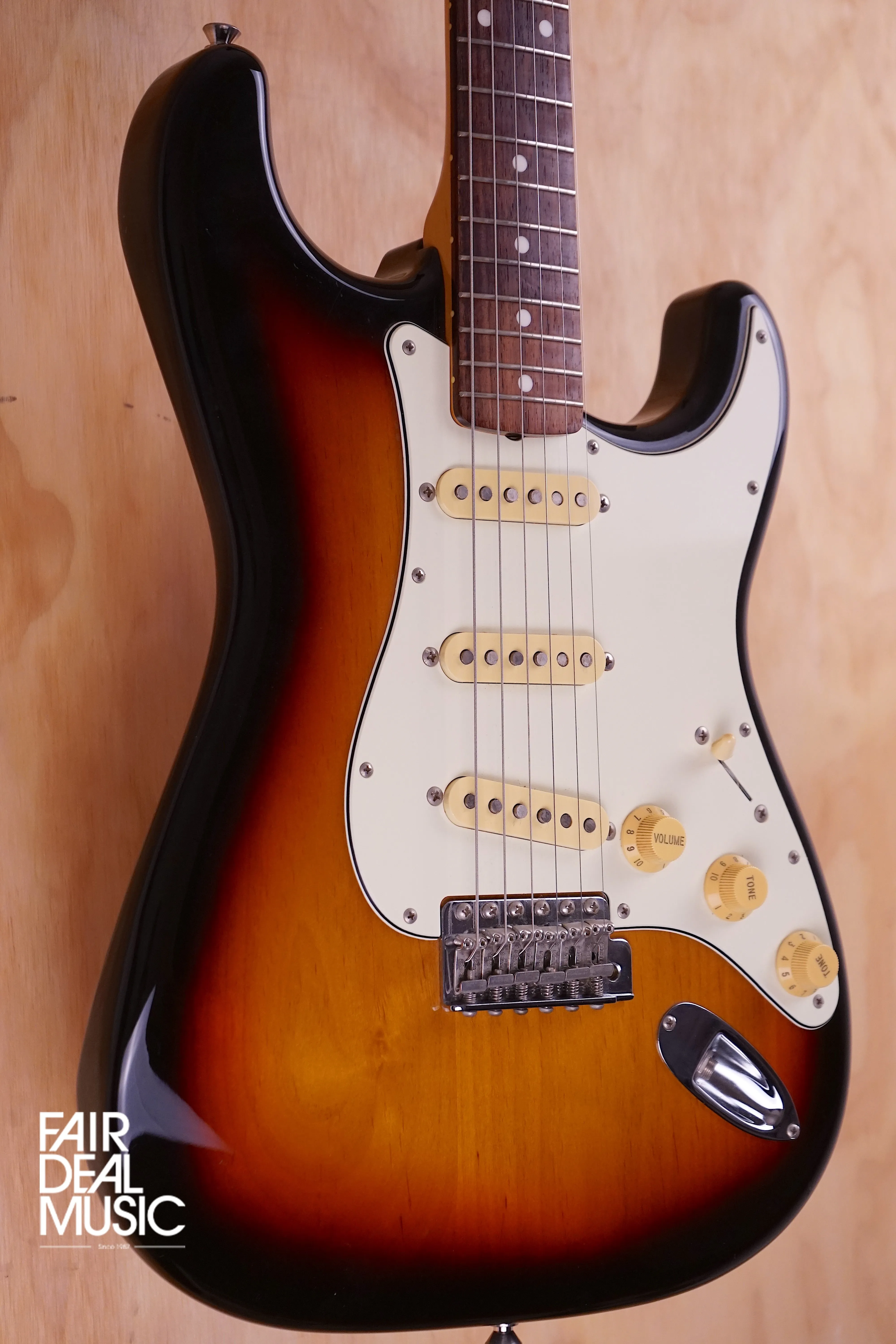 Fender MIJ ST-62 Stratocaster in sunburst, USED