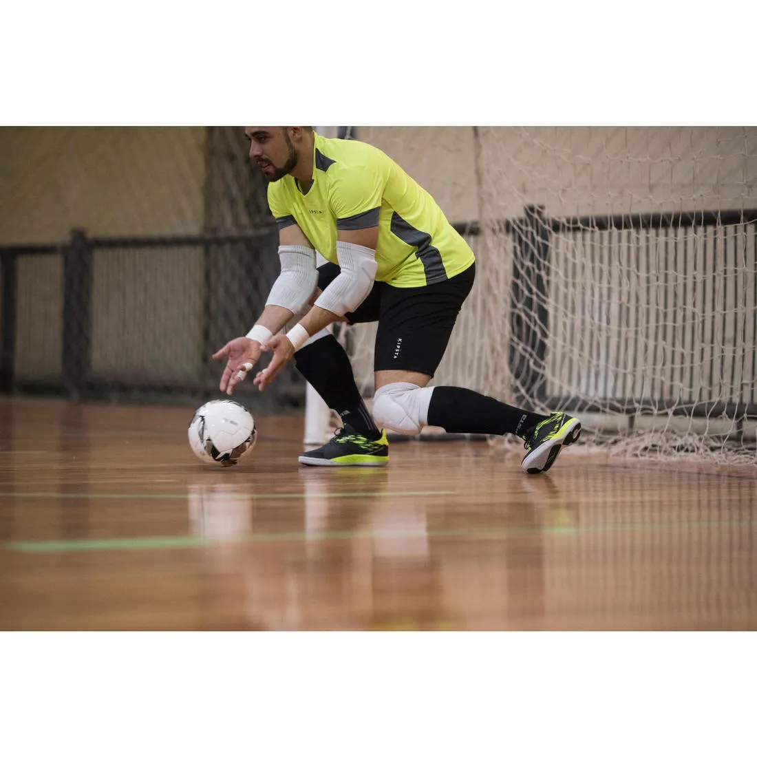 Futsal Ball FS900 63 cm - White/Grey