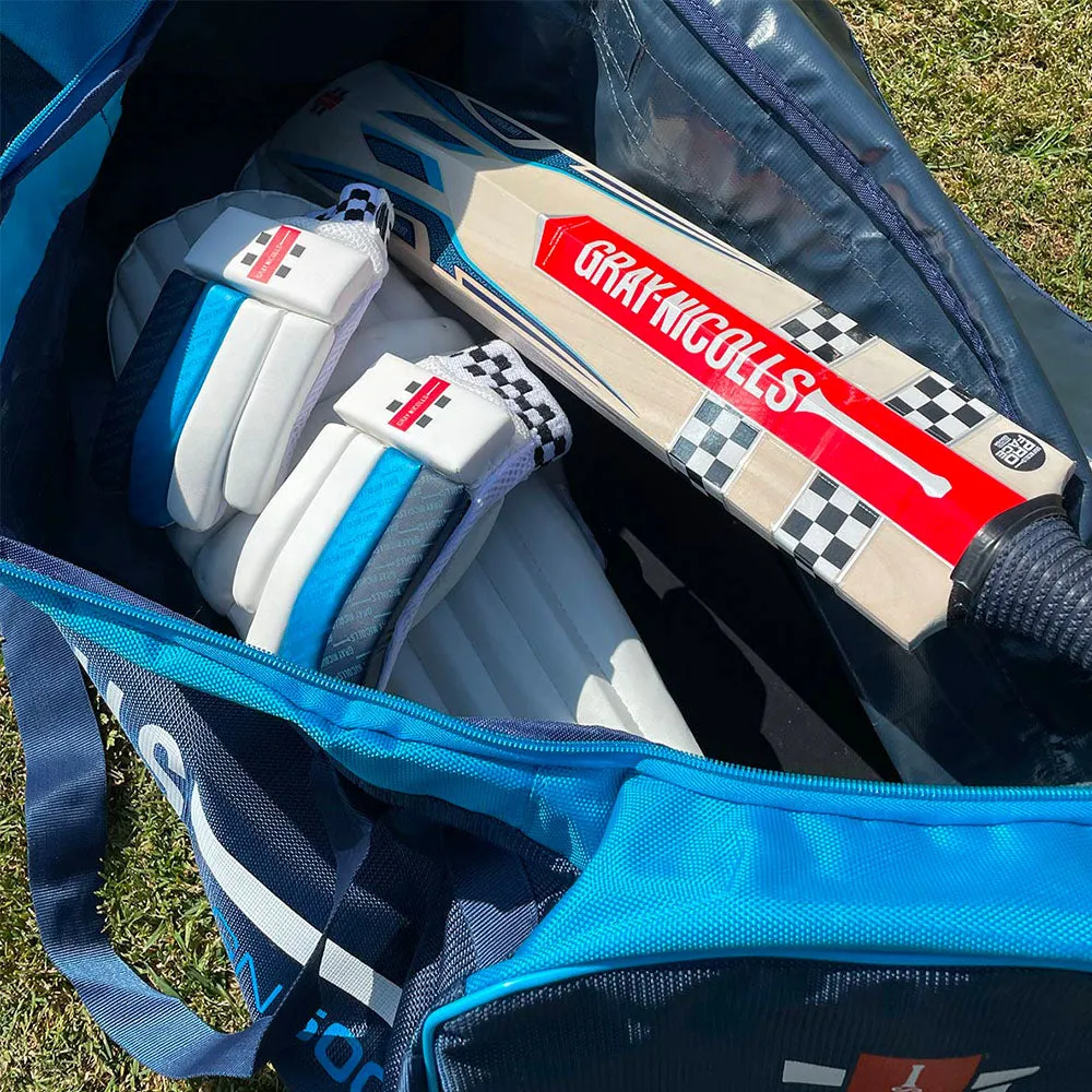 Gray Nicolls Junior Cricket Set