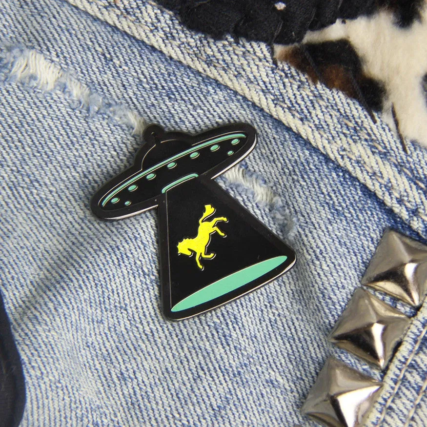 Hunt Seat Paper Co Abduction Pony Pin