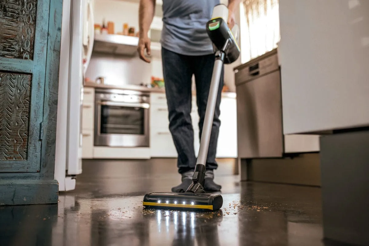 Karcher Battery-power Vacuum Cleaner VC 6 Cordless OurFamily 1.198-670.0
