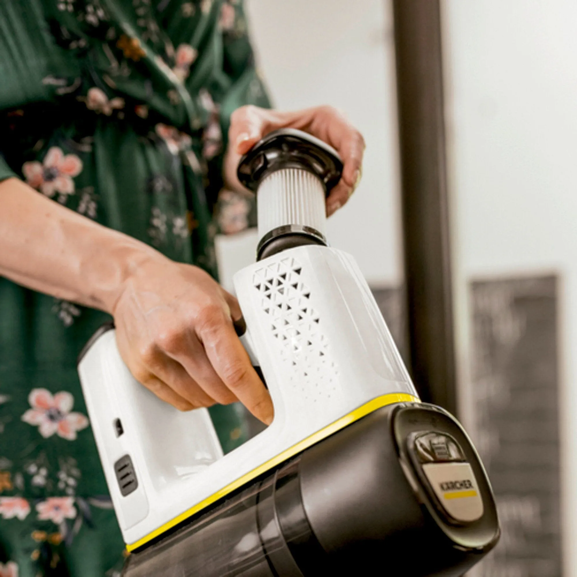 Karcher Battery-power Vacuum Cleaner VC 6 Cordless OurFamily 1.198-670.0