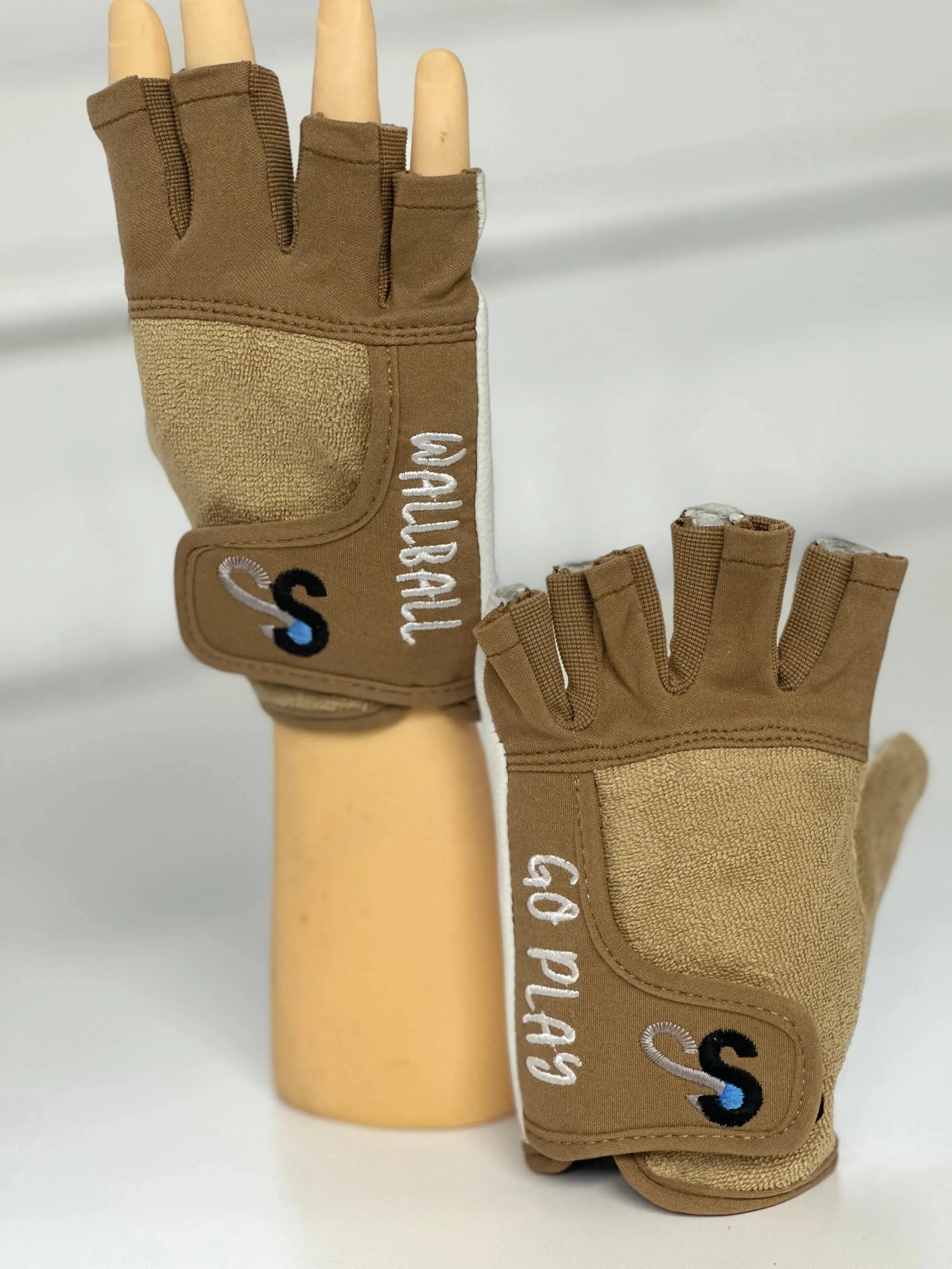 KOTC Pro Gloves Earth Unpadded Palms - Half Fingers