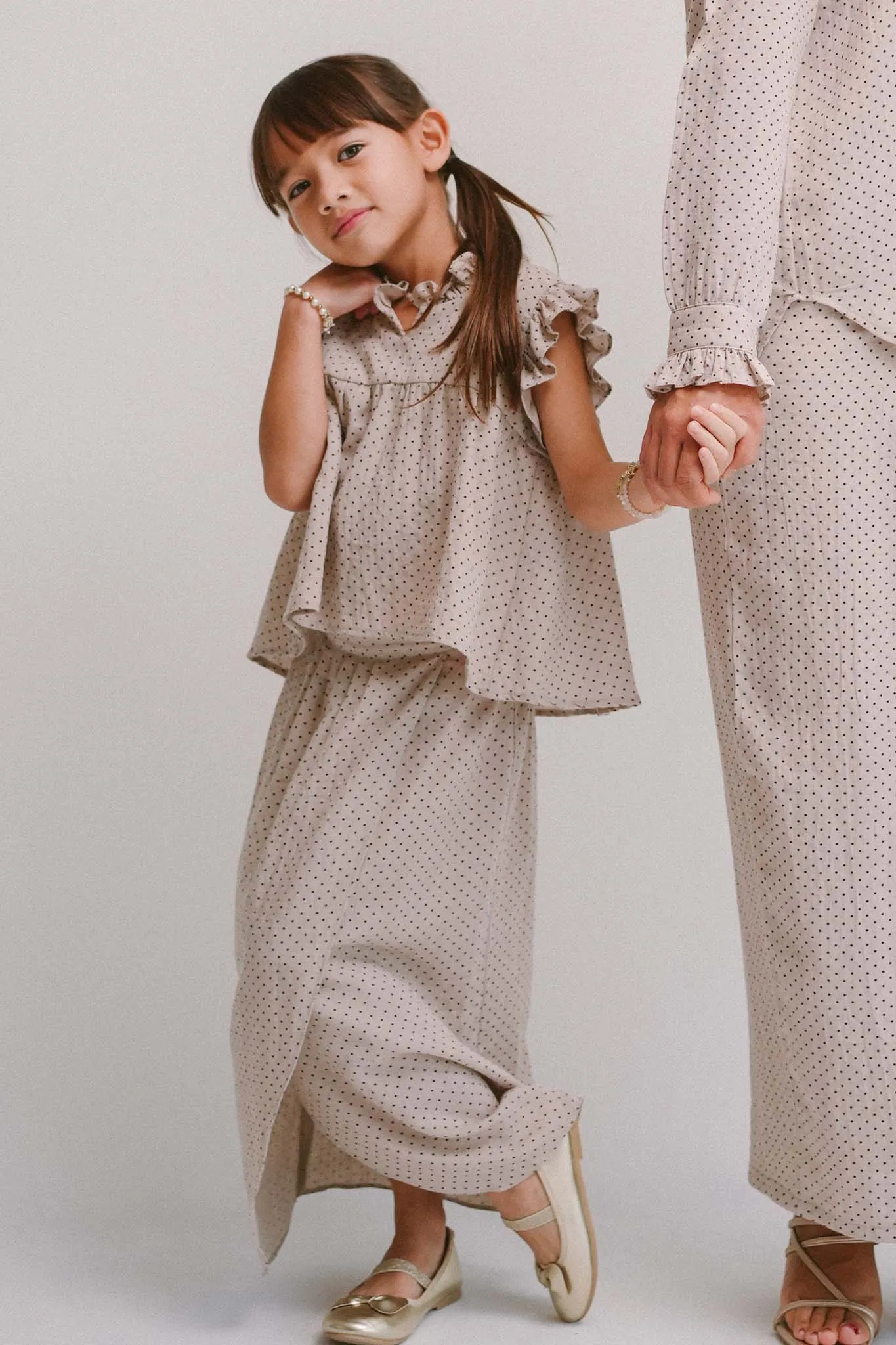 NAFEESA KURUNG IN BEIGE