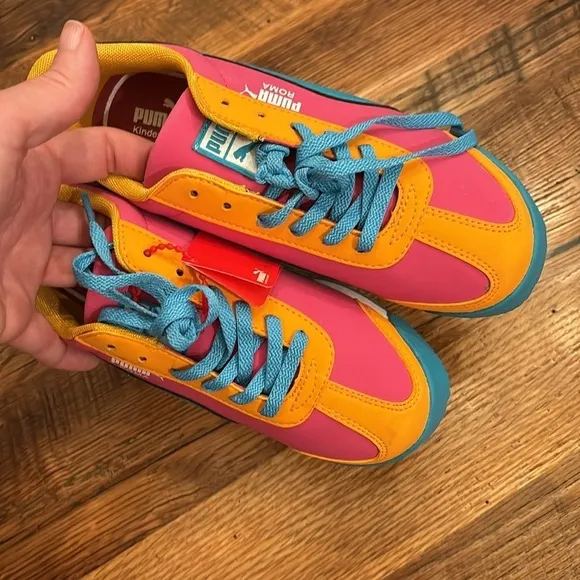 Puma Roma NWT pink teal orange shoes size 3