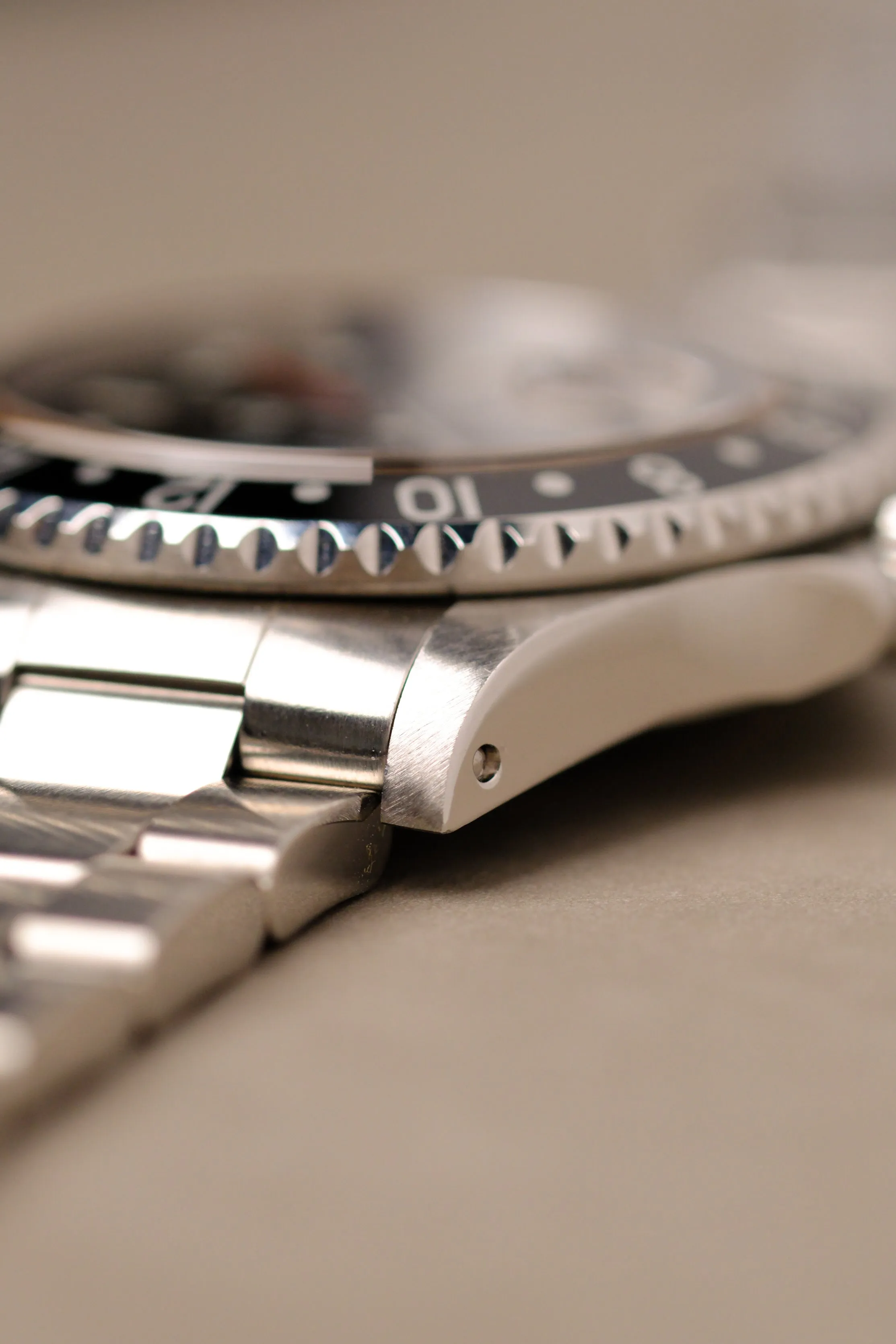 Rolex GMT-Master ii 16710 'Swiss-Only' Dial w/Box - 1998