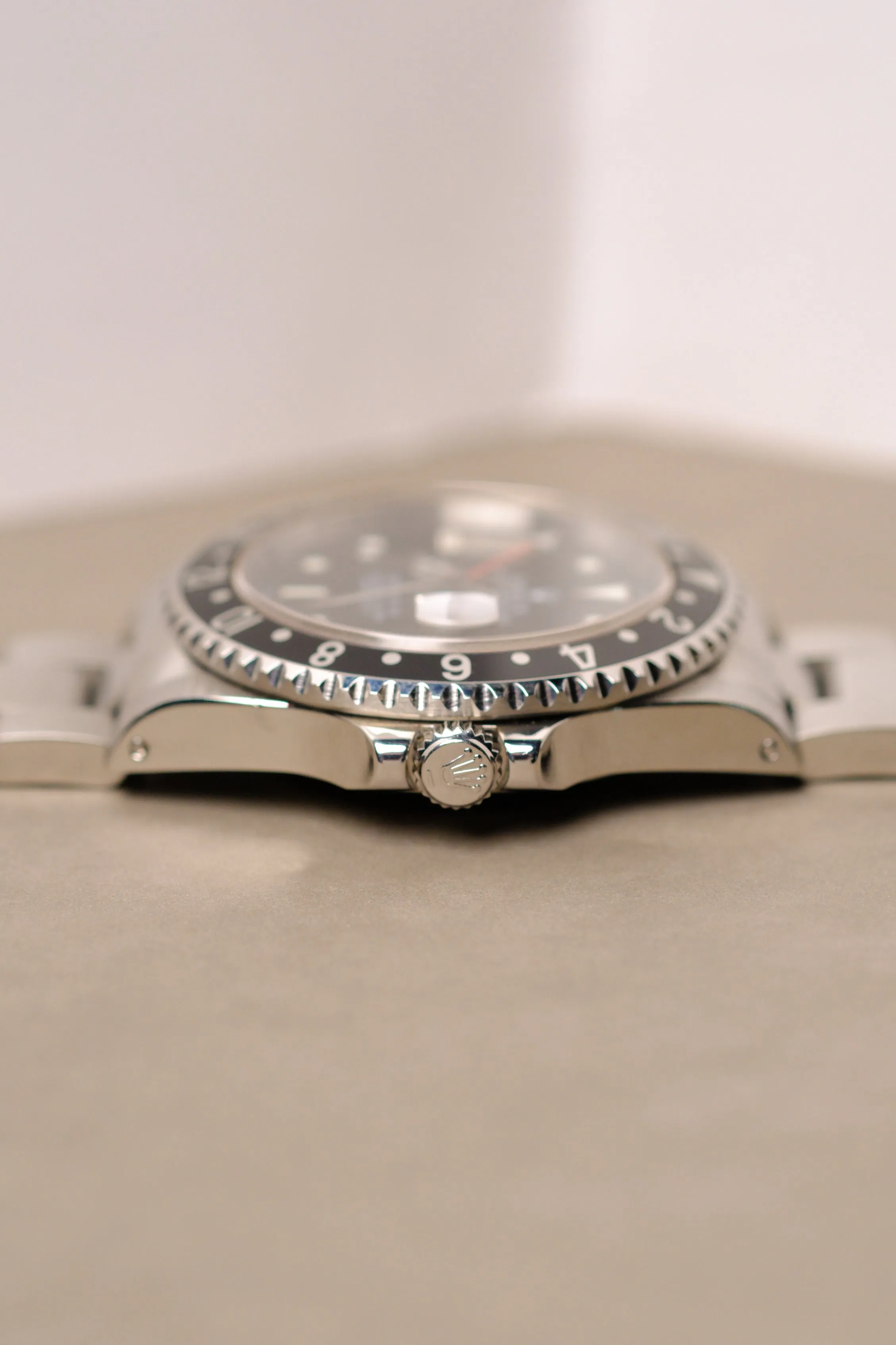 Rolex GMT-Master ii 16710 'Swiss-Only' Dial w/Box - 1998