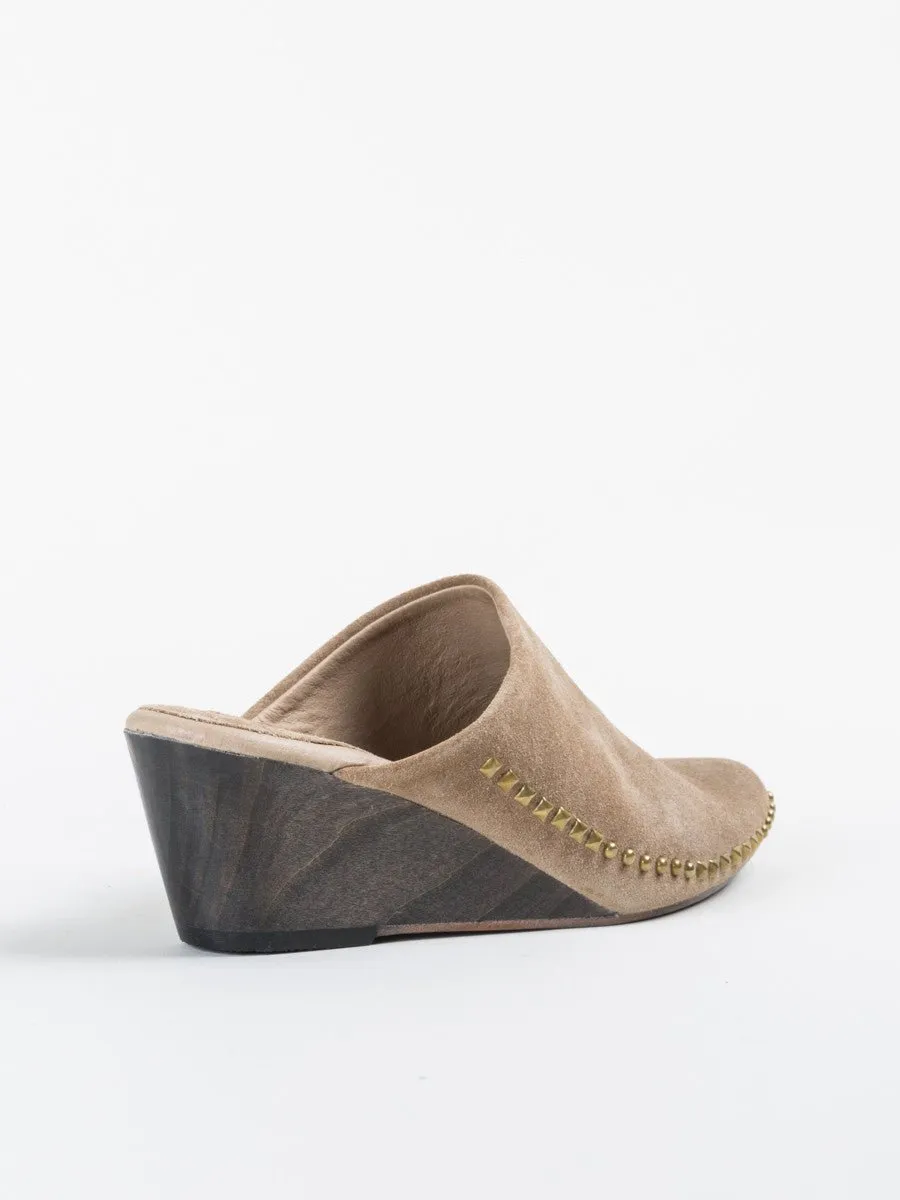 ulla wedge - woodsmoke